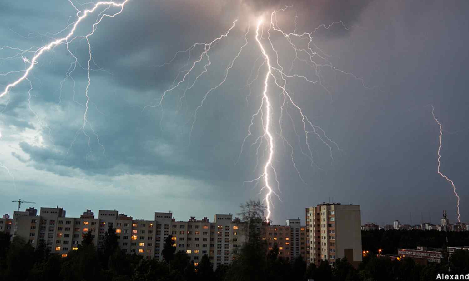 Why Hundreds Die Of Lightning Strikes Despite New Technology, Programmes